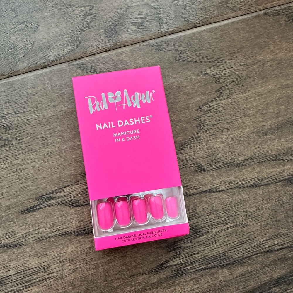 Red Aspen Pink Nail Dashes Taysha glow party